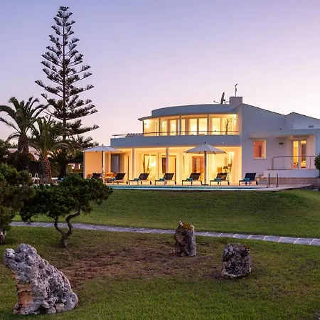 Rocamar بيت للعطل